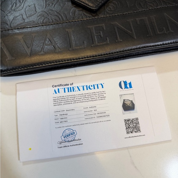 Valentino Black Embossed Women's Bag - Picture 9 of 9